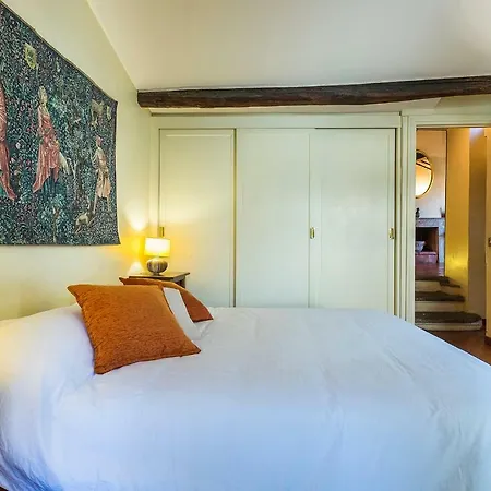 Apartment Charmingiraud Rom