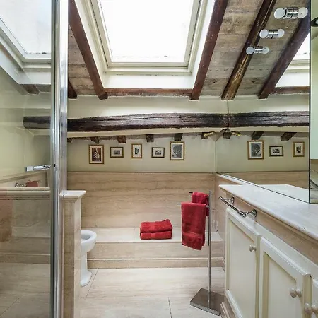 Apartment Charmingiraud Rom